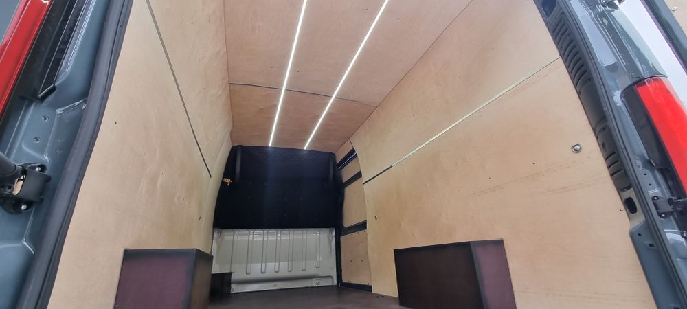 Zabudowa bus w sklejkę Man Mercedes Master Sprinter