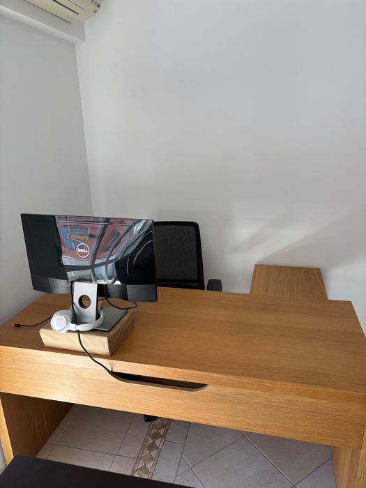 Secretária para escritório