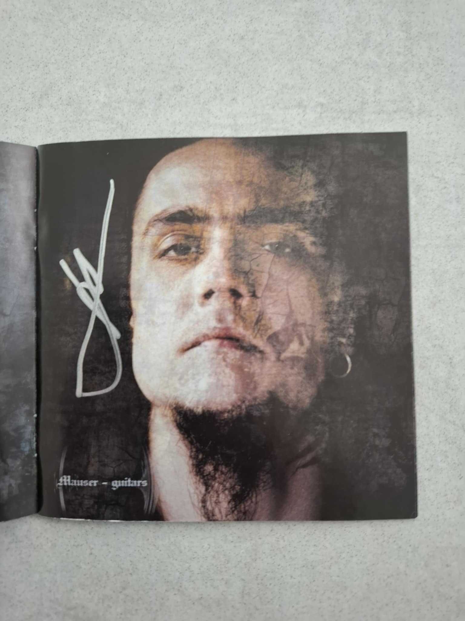 cd Vader-the beast...autografy!!!