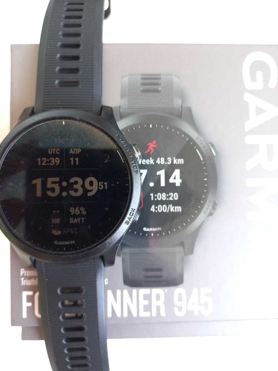 Смарт-годинник Garmin forerunner 945