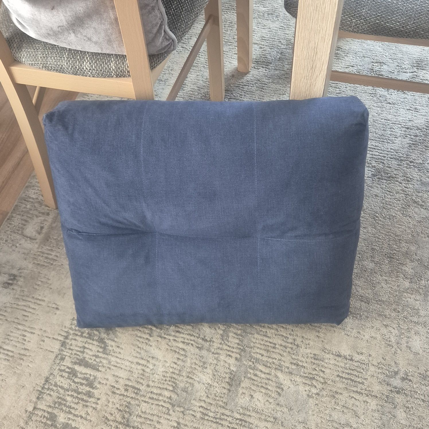 Sofa oddam za darmo