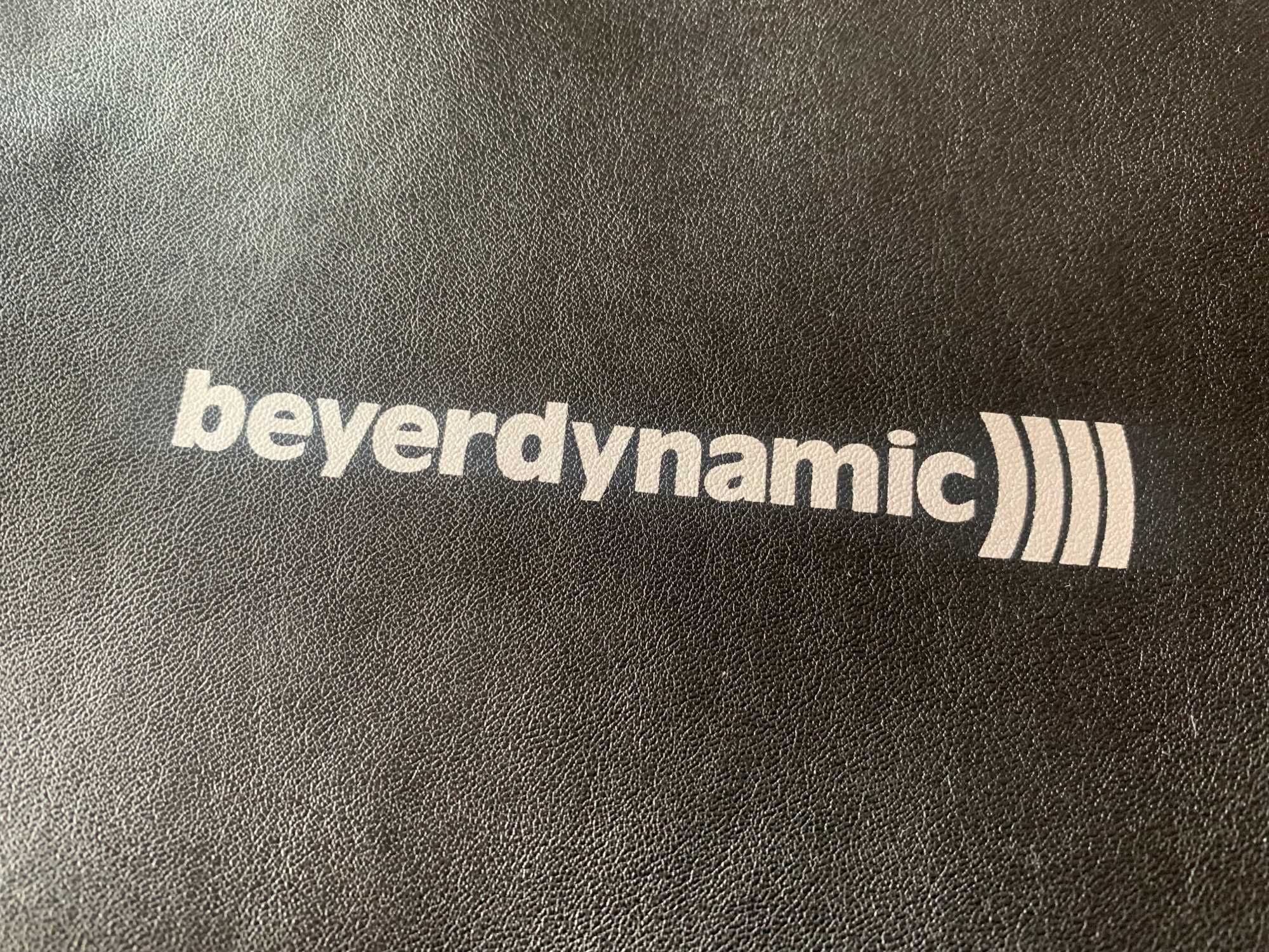 Etui na słuchawki BEYERDYNAMIC DT Back pokrowiec futerał
