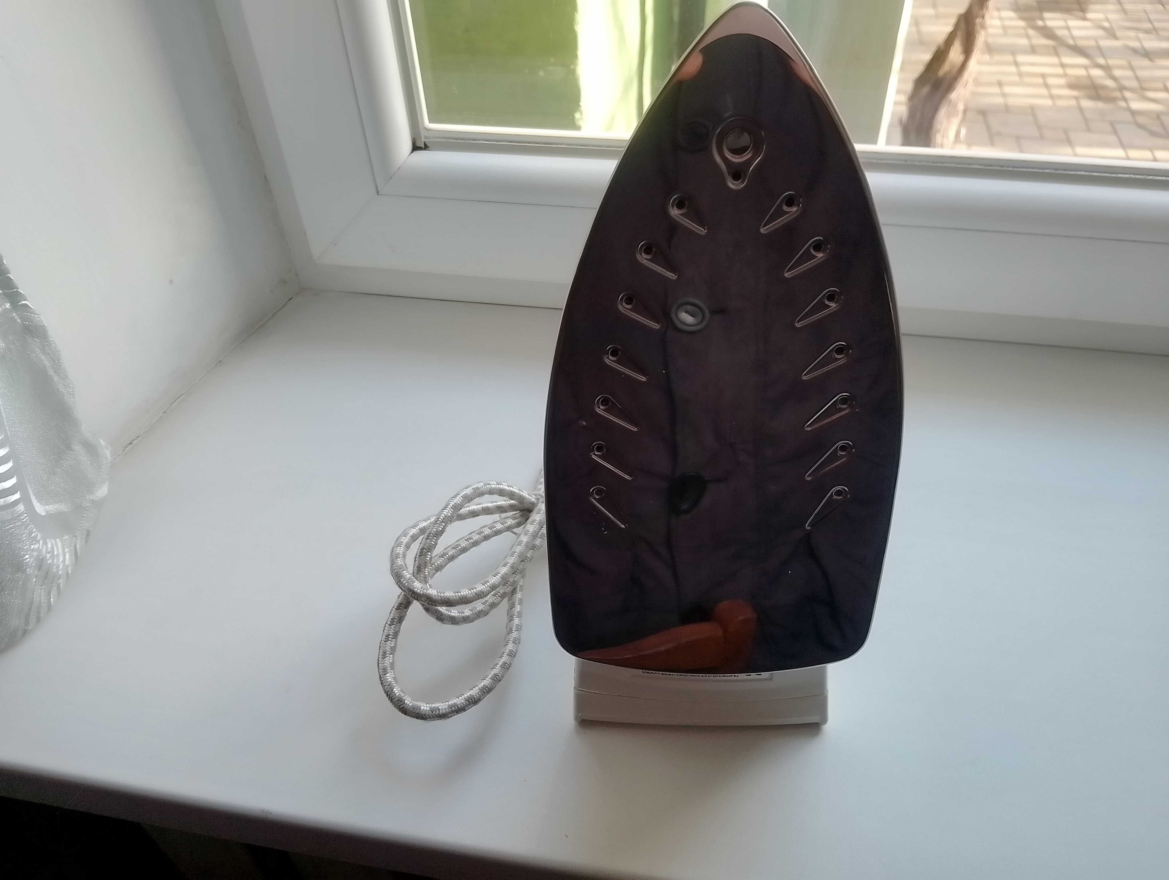 Утюг (праска) ORION ORI-004
