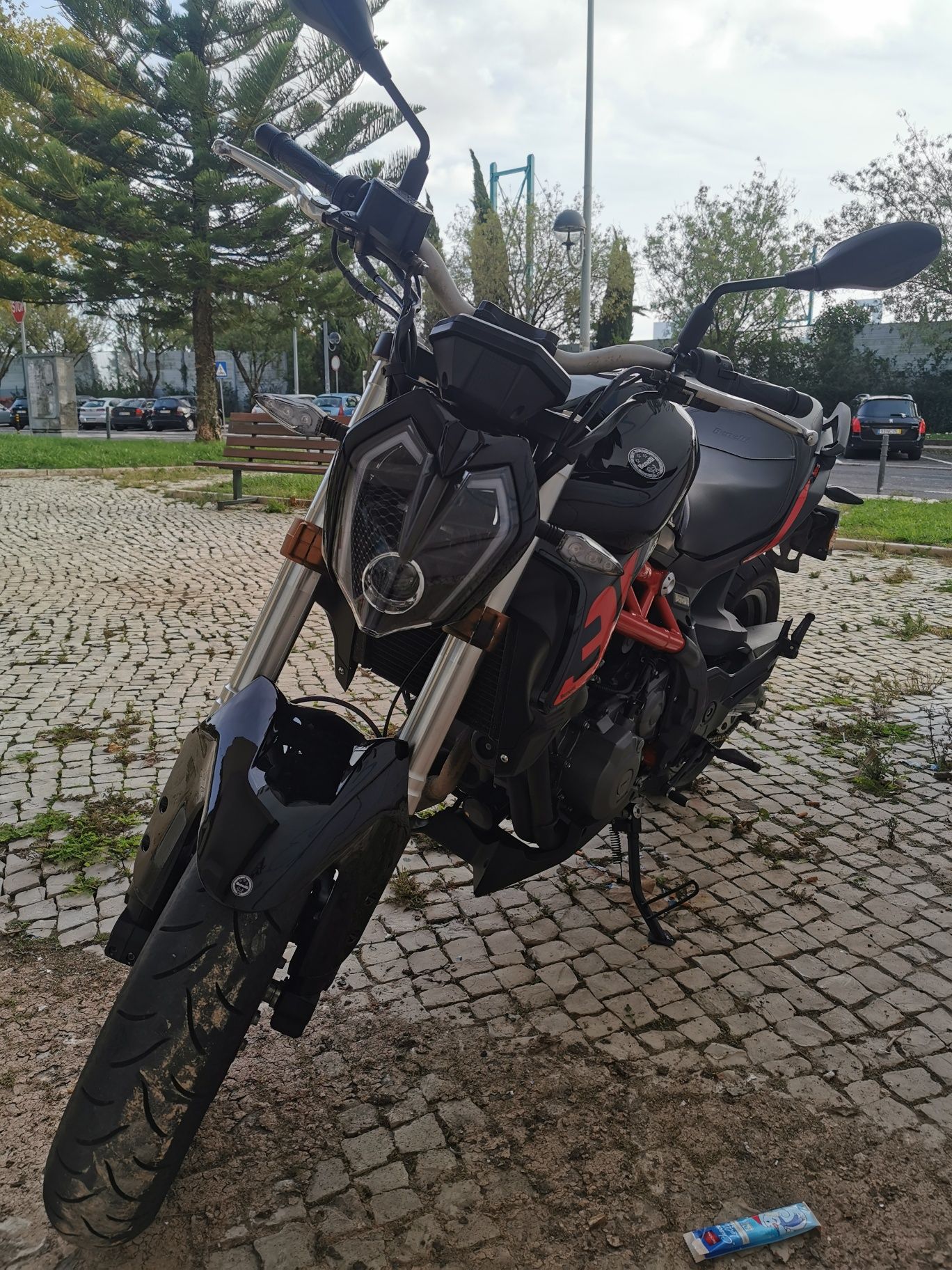 Benelli 302s ABS (Carta A2)