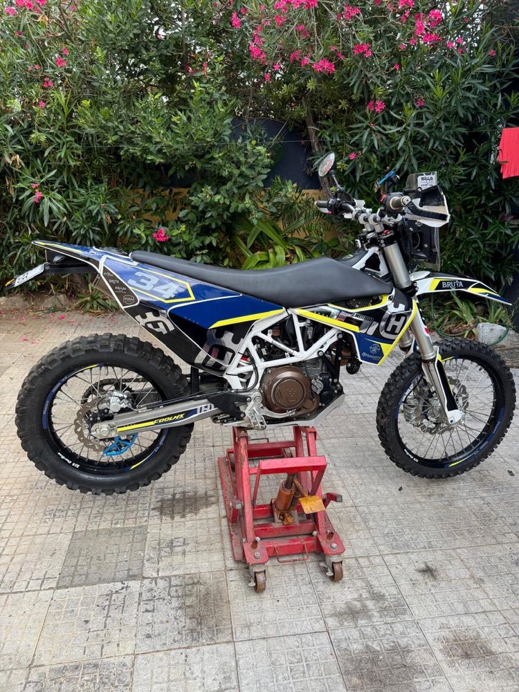 Husqvarna 701 Enduro