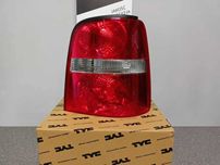 VW Touran 03-06 Lampa tylna prawa.> PROMOCJA !!!