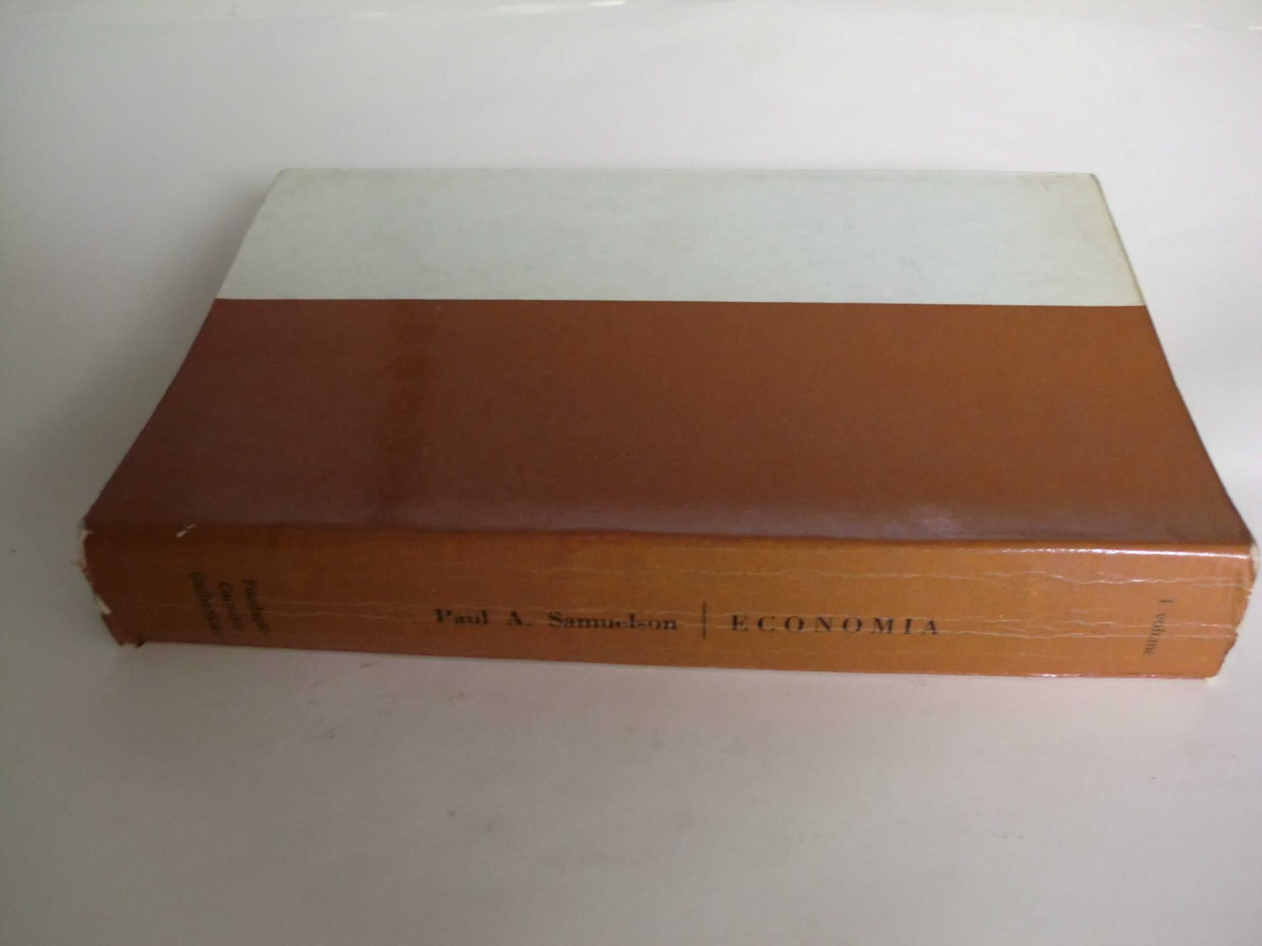 Economia  - 1º Volume de Paul A. Samuelson