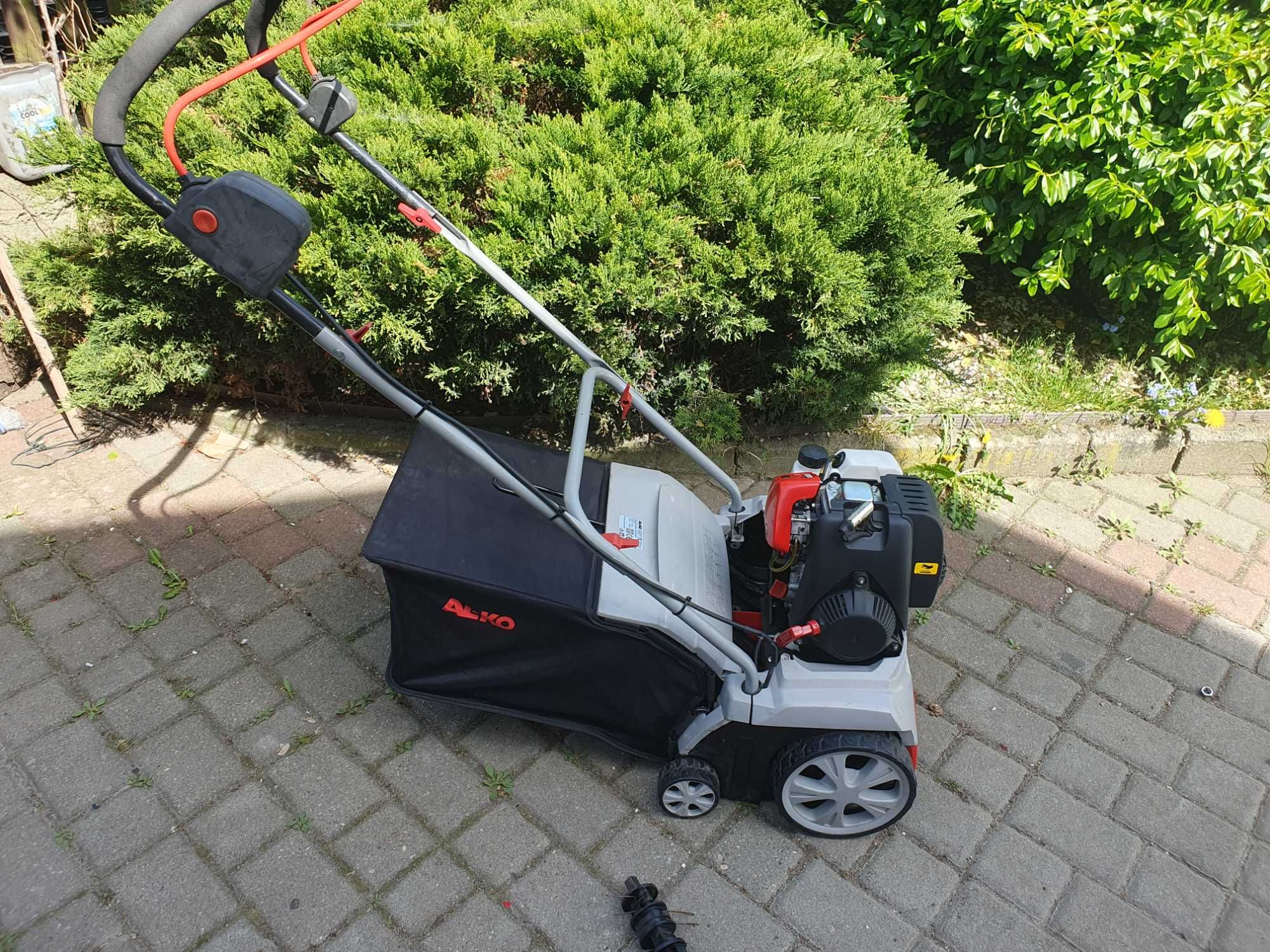 Spalinowy WERTYKULATOR / AERATOR AL-KO 2 Wałki + Kosz