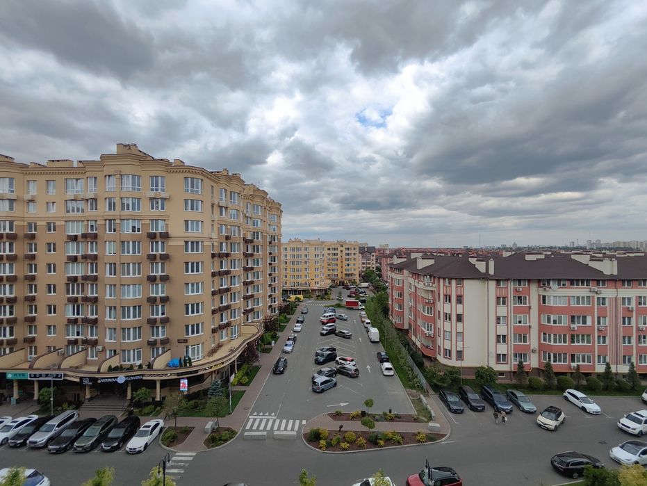 Однокімнатна квартира в Sofia Residence, заселений будинок, 1к без %.