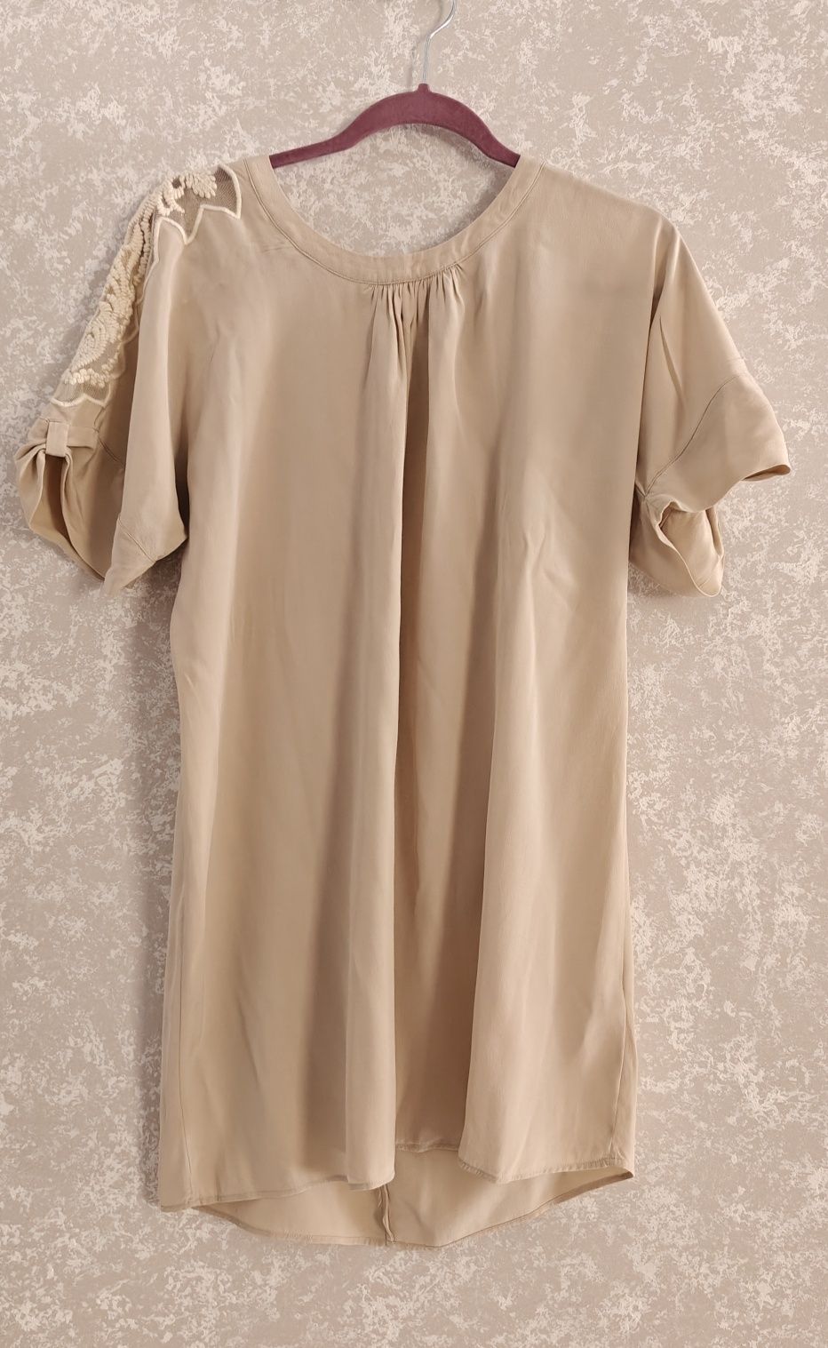 Sukienka jedwabna Massimo Dutti jedwab 100% kremowa mini koronkowa L