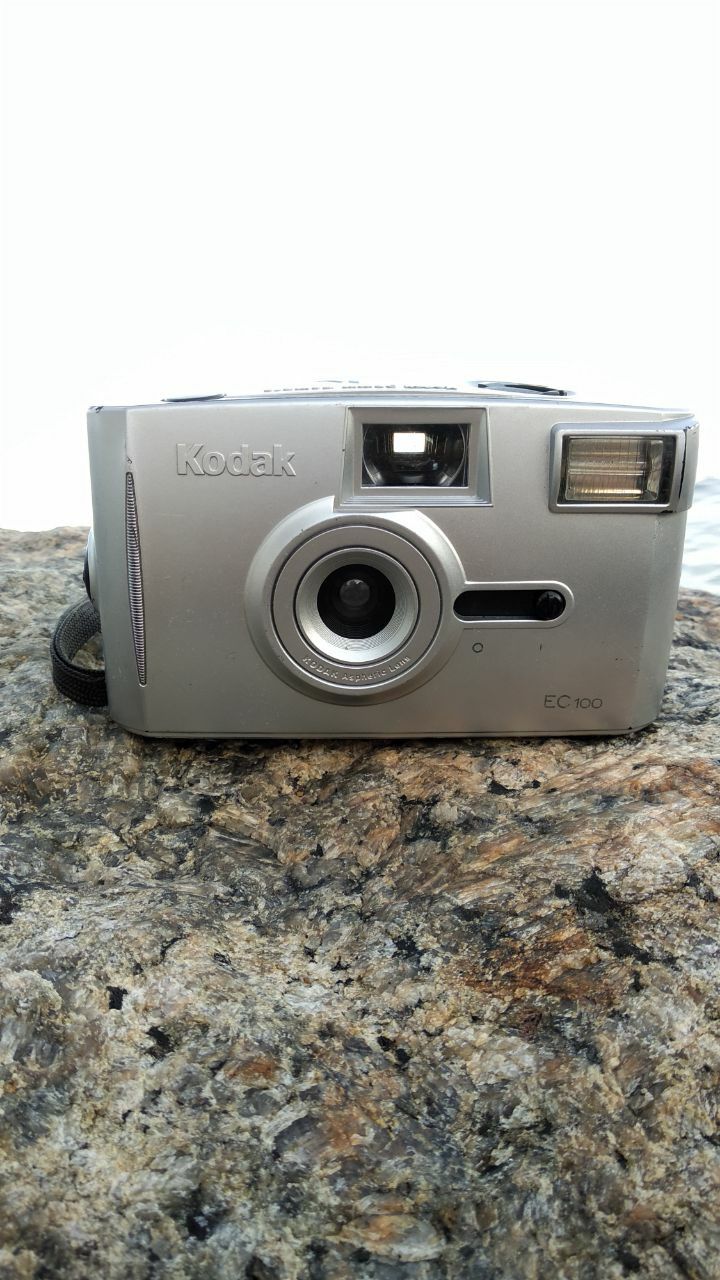 Пленочний фотоаппарат Kodak, кодак мыльница рабочий