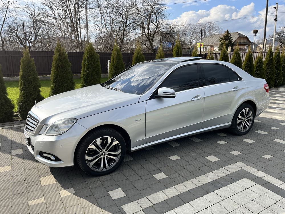 Mersedes-Benz W212 E-CLASS 4MATIC