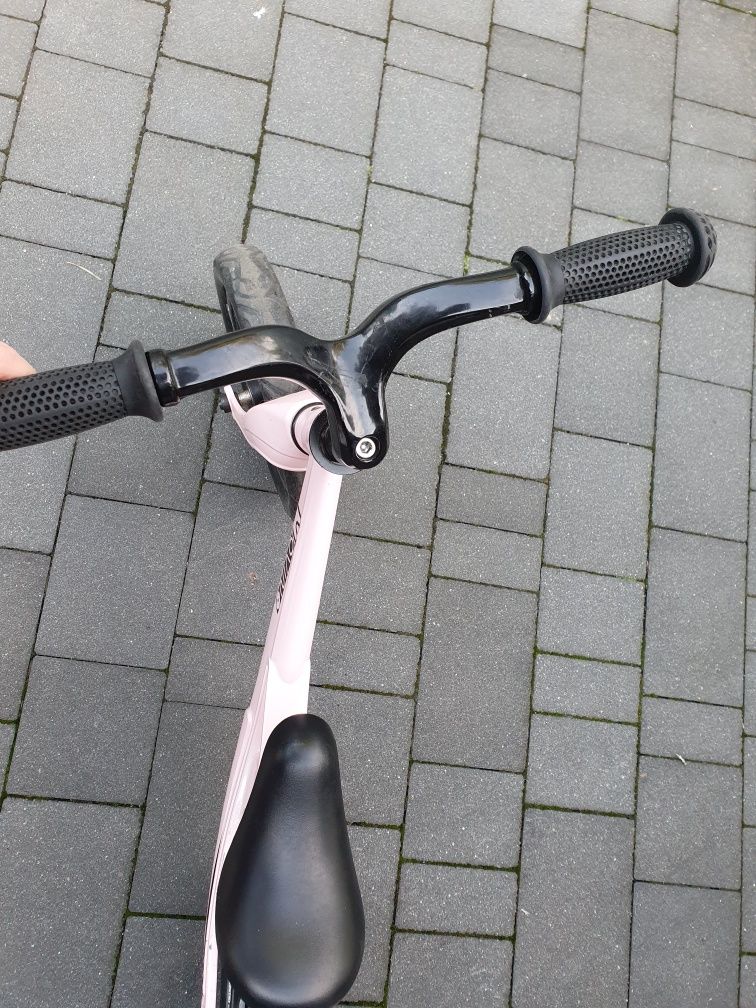 Cariboo movino magnesium pro pink różow rowerek biegowy 12"y