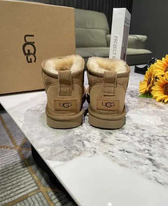 Buty damskie UGG_Classic_Ultra_Mini_Boot_Chestnut. R.37