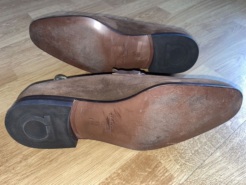 Замшевые туфли лоферы Salvatore Ferragamo