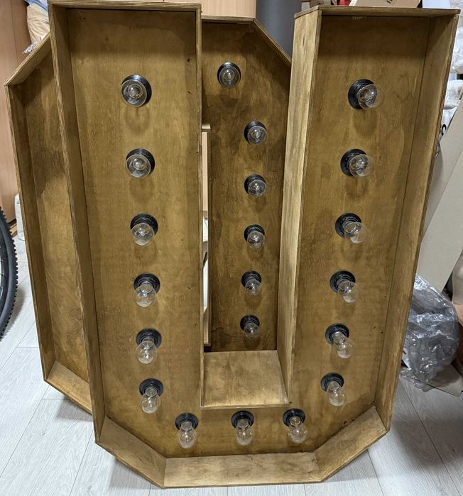 Об’ємні світлові ретро-букви