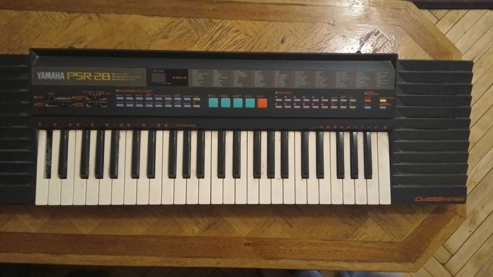 Синтезатор Yamaha PSR 28