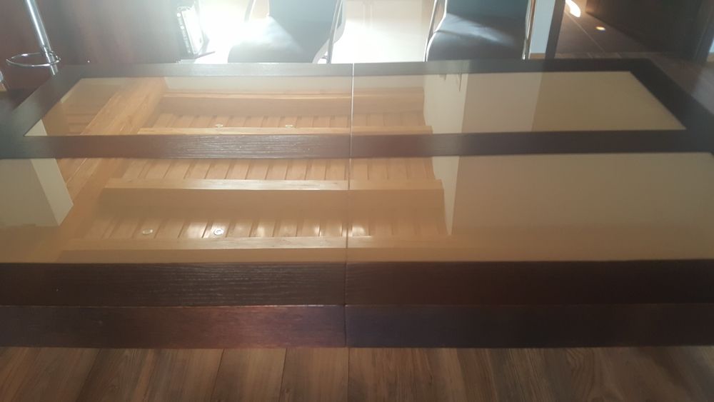 Duży rozkładany stół