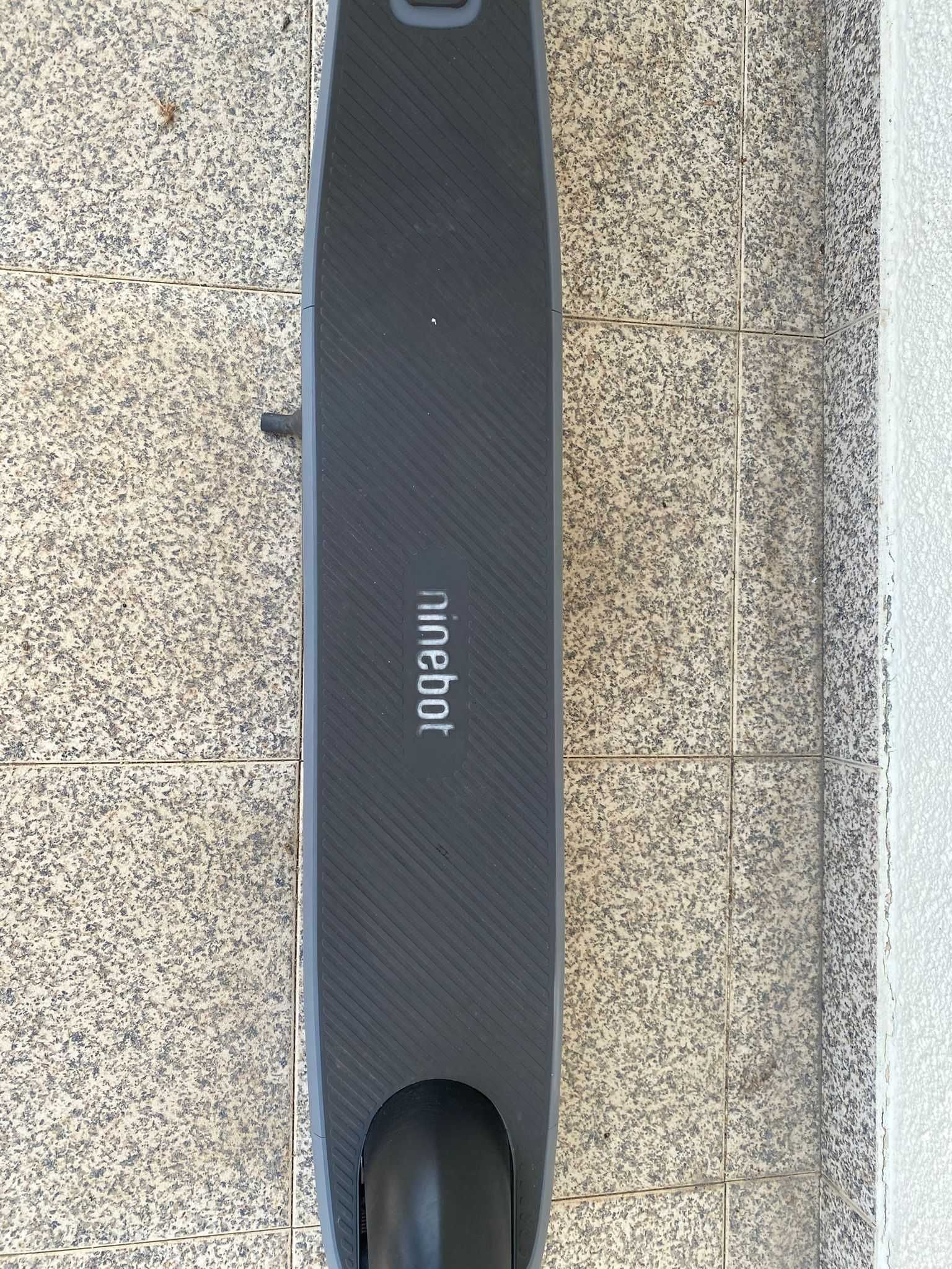 Trotinete Elétrica Ninebot KickScooter E2 E Powered by Segway