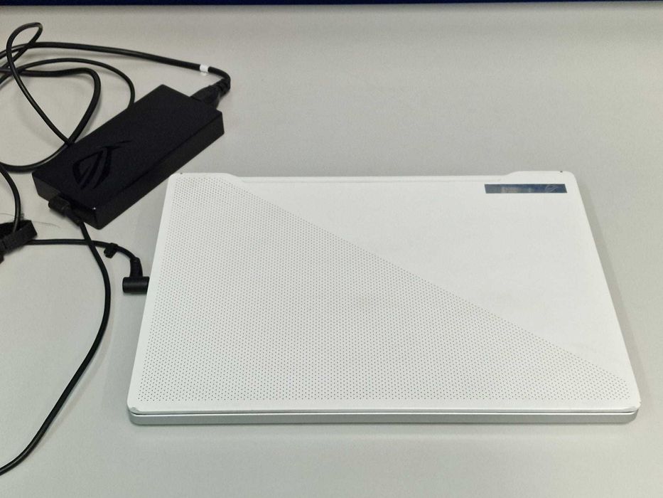 ASUS ROG Zephyrus G14 – Ryzen 9, RTX 2060, 32 GB RAM, 1 TB SSD