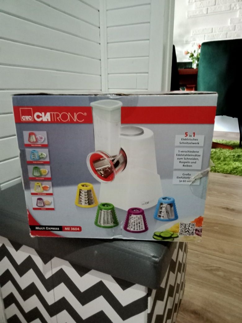 CLATRONIC Elektryczna szatkownica do warzyw owoców sera ME3604