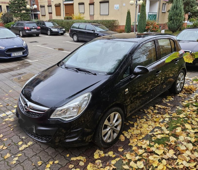 Opel Corsa D 1.4 rok  2013