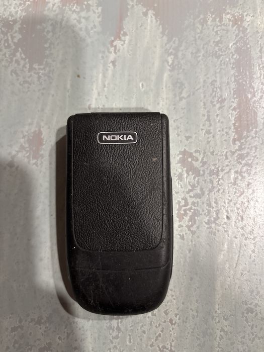 Nokia 6131 z klapką