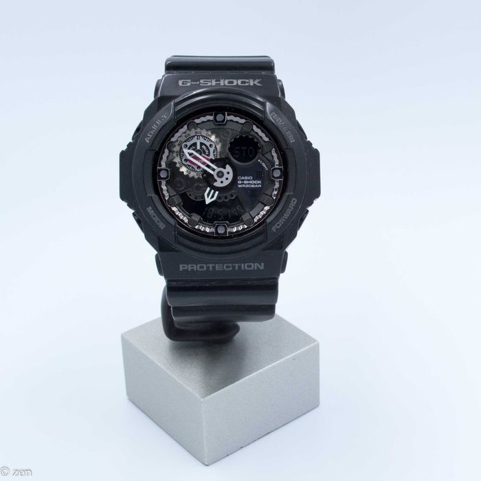 Zegarek męski Casio G-SHOCK GA-300-1AER