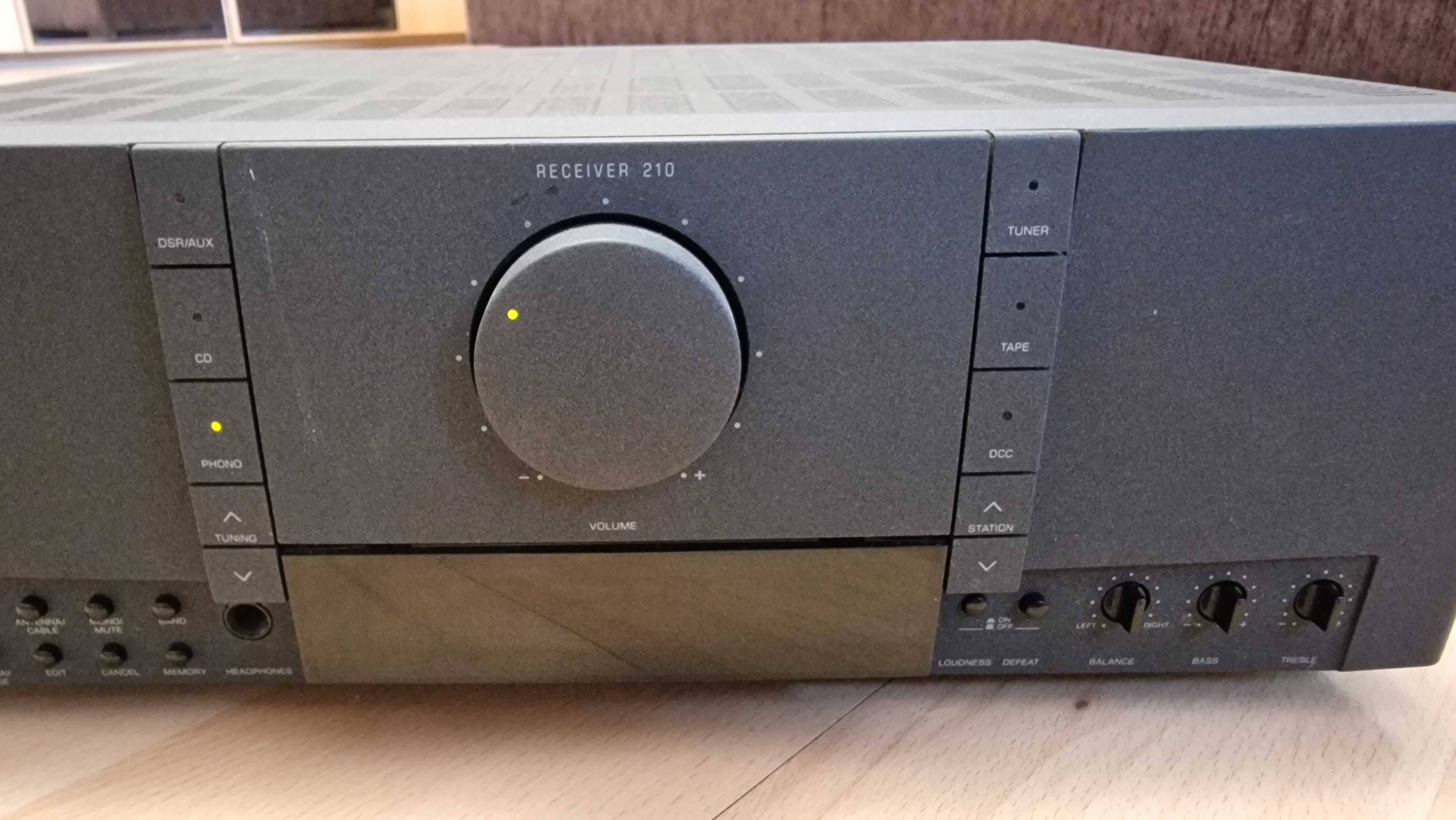 Grundig R210 amplituner
