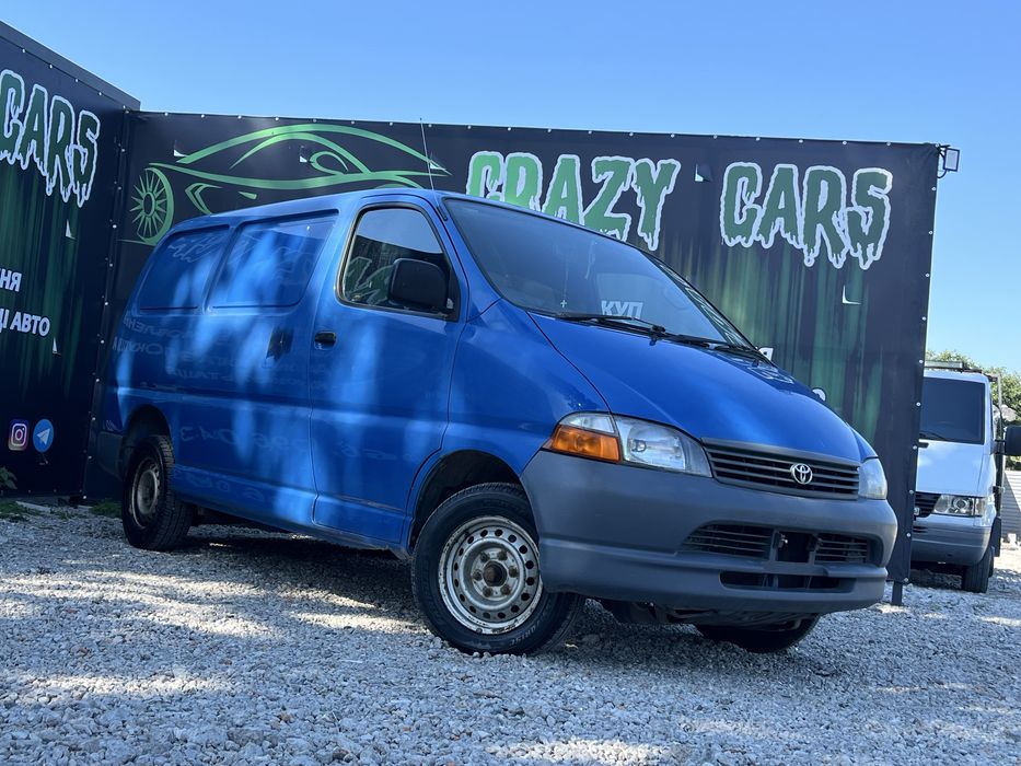 Toyota HiAce (2.5 дизель )