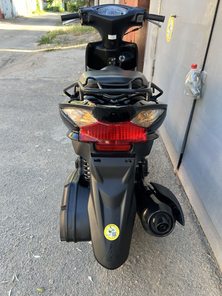 Suzuki Address V 125 S з Японії