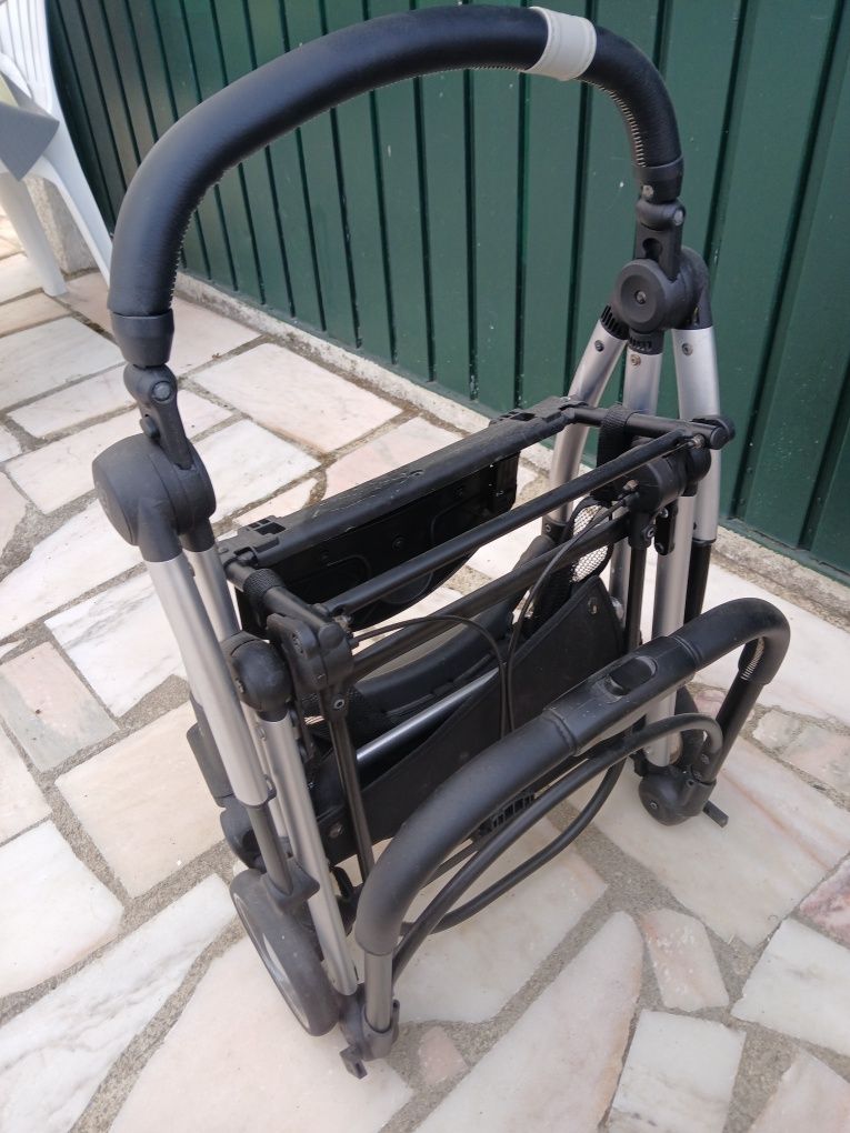 Carrinho de bebé
