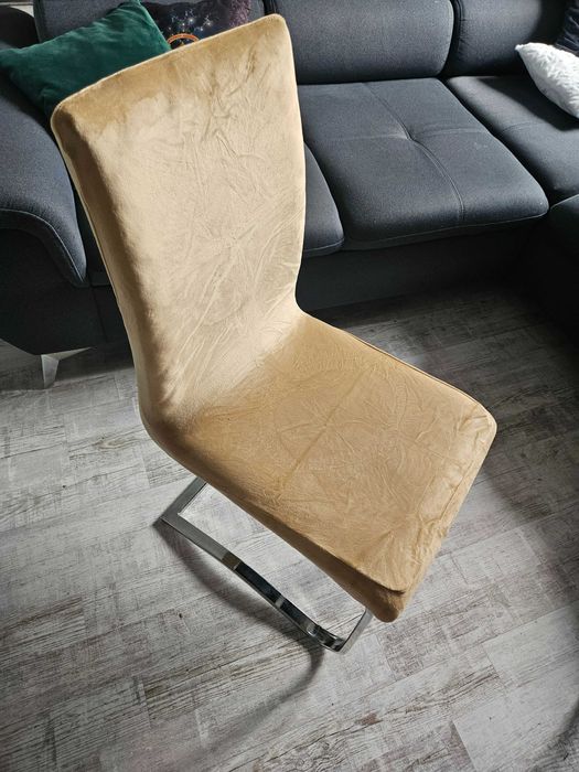 Pokrowce na krzesła miękkie welurowe beżowe 4 sztuki komplet