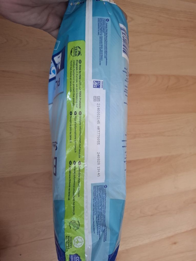 Podkłady higieniczne- Tena Bed Secure Zone Plus 5szt. Roz. 60x90cm.