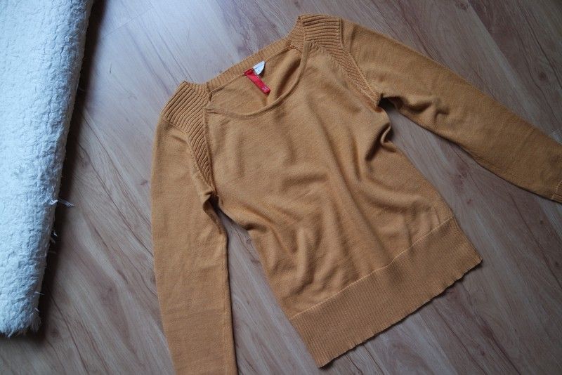 Miodowy sweterek firmy H&M rozm 34