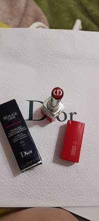 Губна помада від Dior
