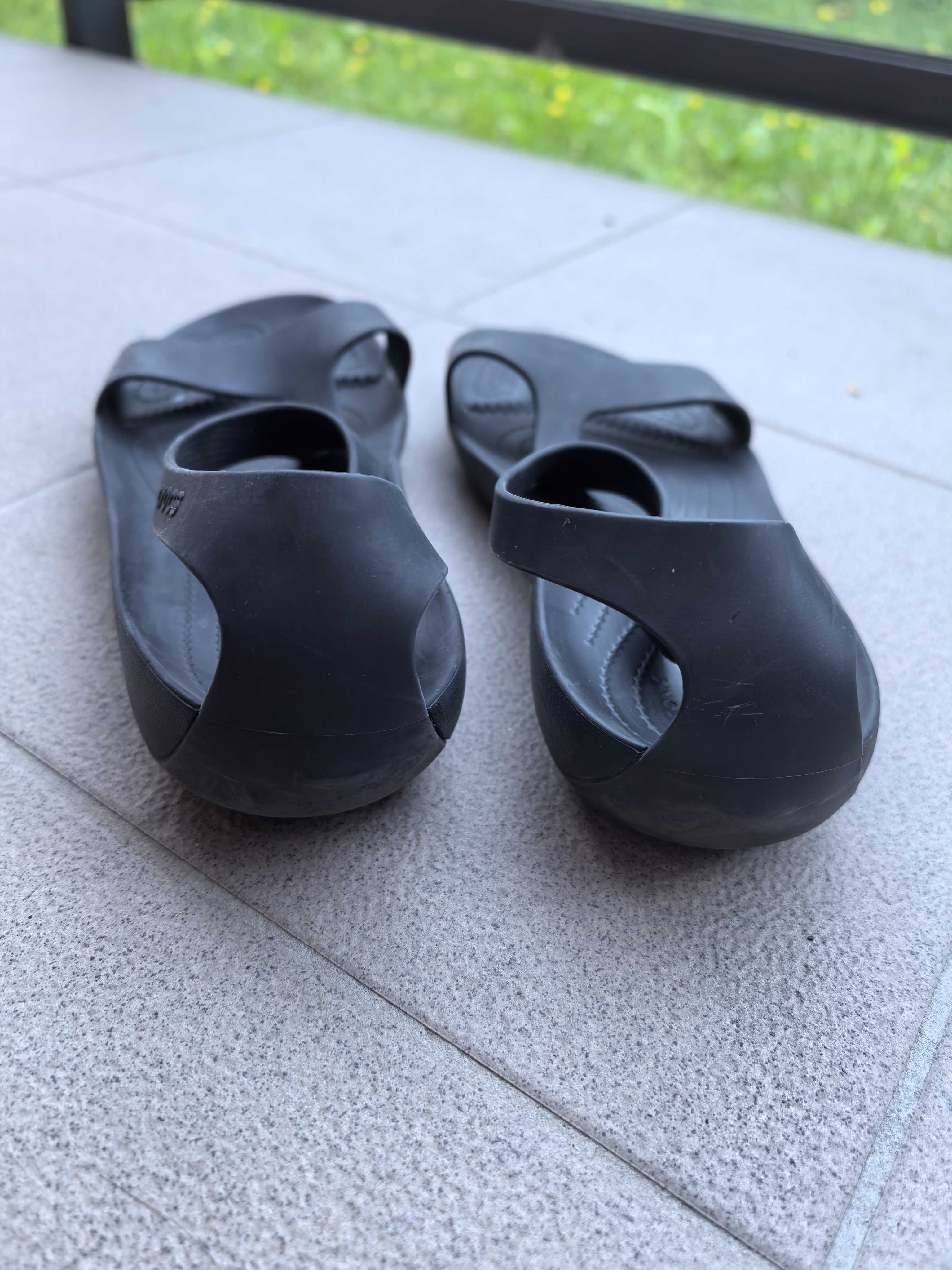Crocs damskie sandały Serena r. W10