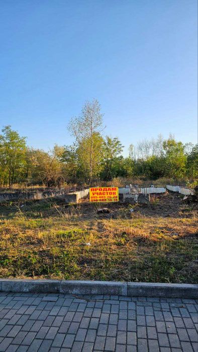 Продам участок 5.5 соток коттеджный городок
