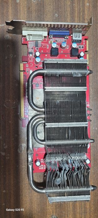 Видеокарта Sonic ATI Radeon HD 4870.