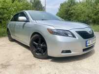 Продам срочно Toyota Camry 3.5