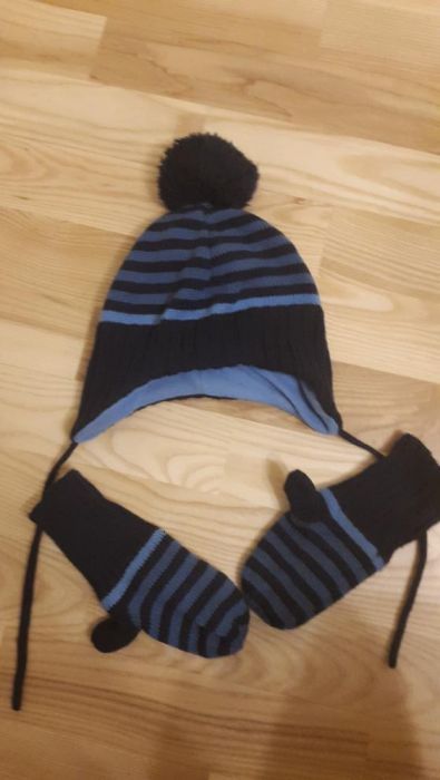 Czapka i rękawiczki chłopięce rozm. 86 (H&M)