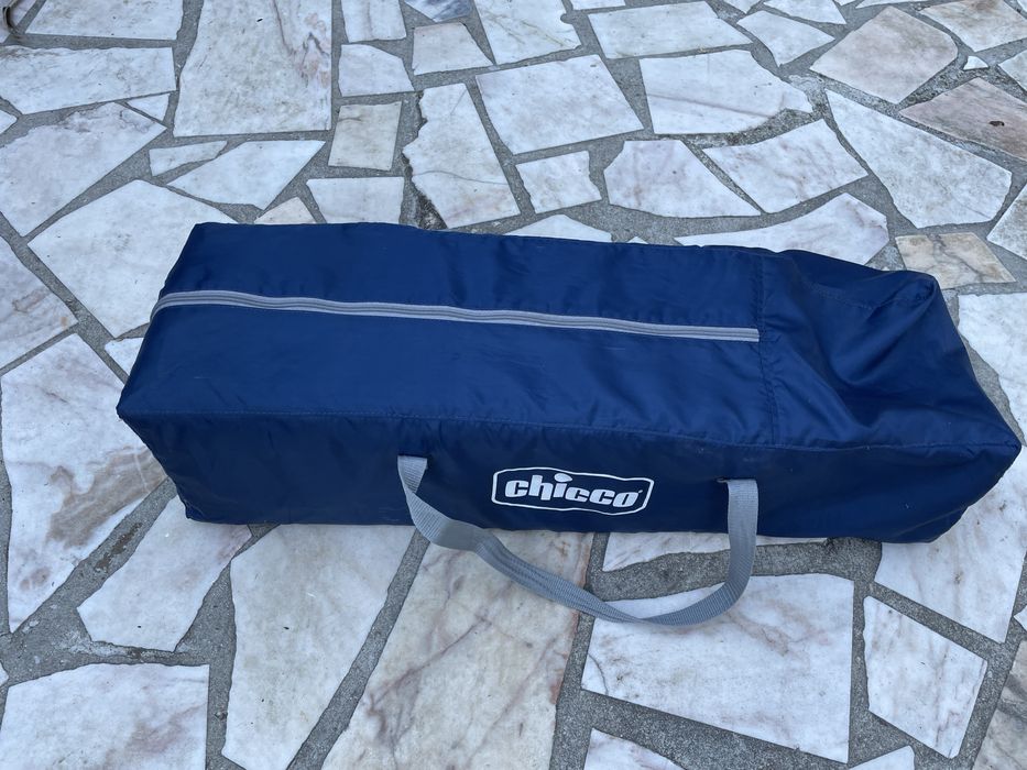 Cama de viagem Chicco. Pratica para levar em viagem