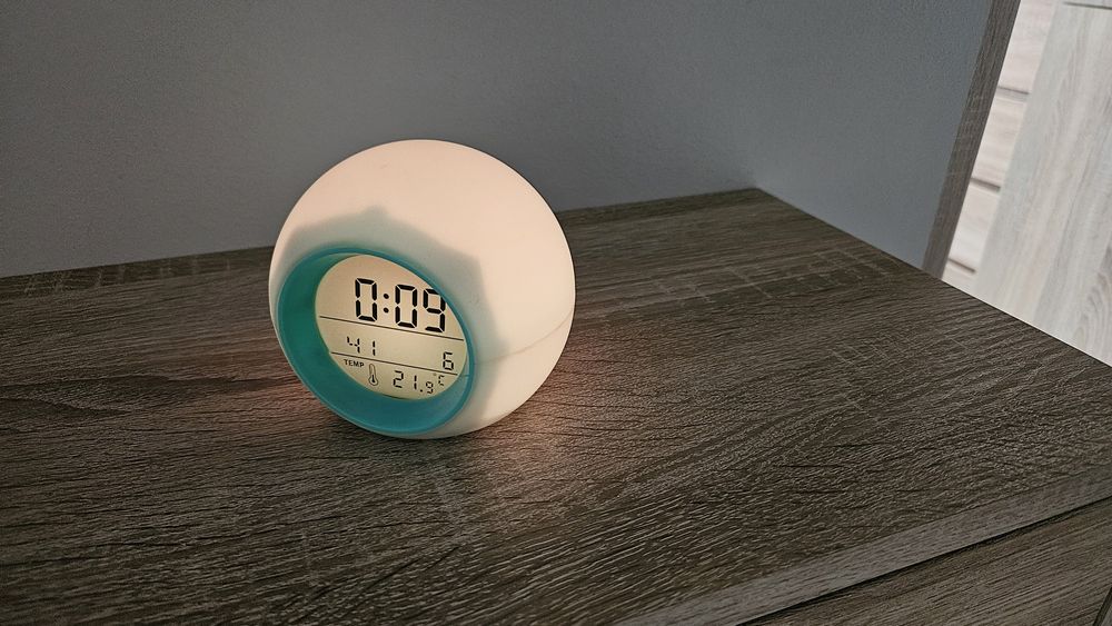 Budzik, zegarek, kolorowy