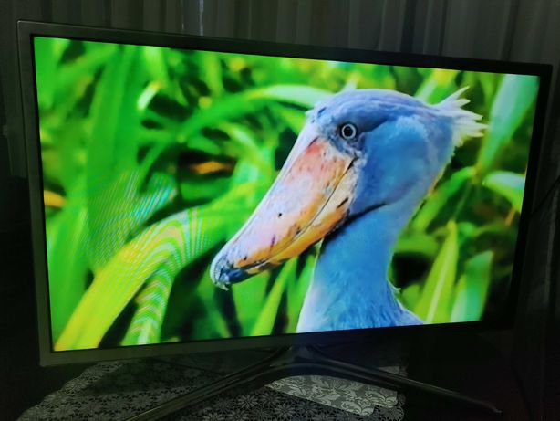 Samsung 32"Smart TV Wifi Netflix Youtube