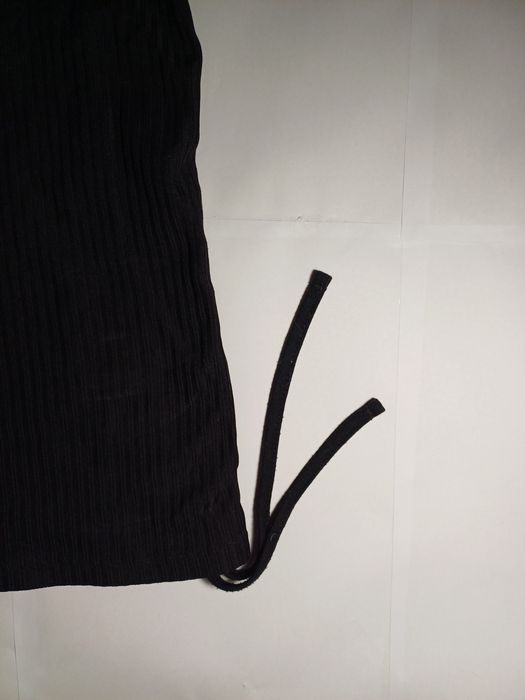 чёрная футболка женская