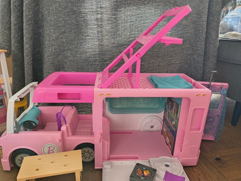 Barbie kamper, wóz kempingowy