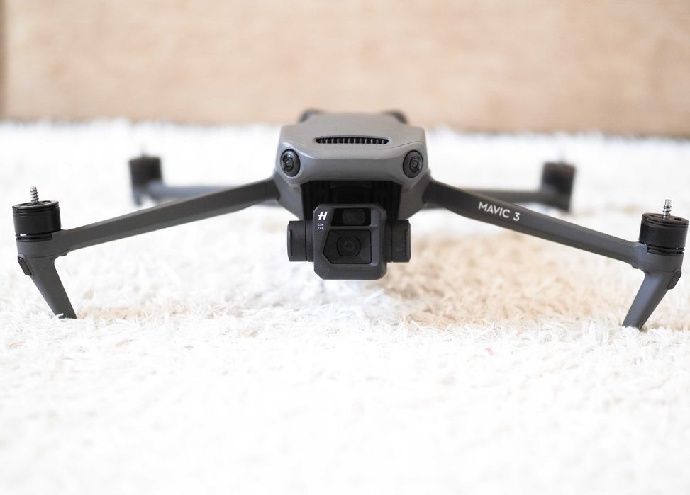 dji mavic 3 мавік дрон квадрокоптер тушка пульт !!В ідеальному стані!!