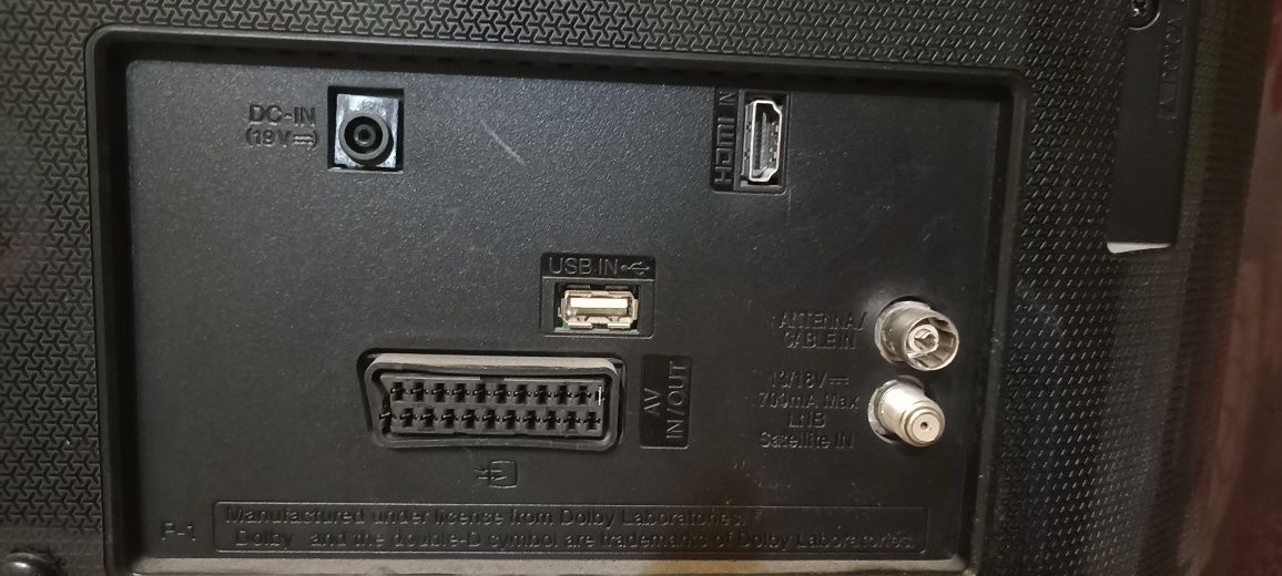 Telewizor LG z pilotem