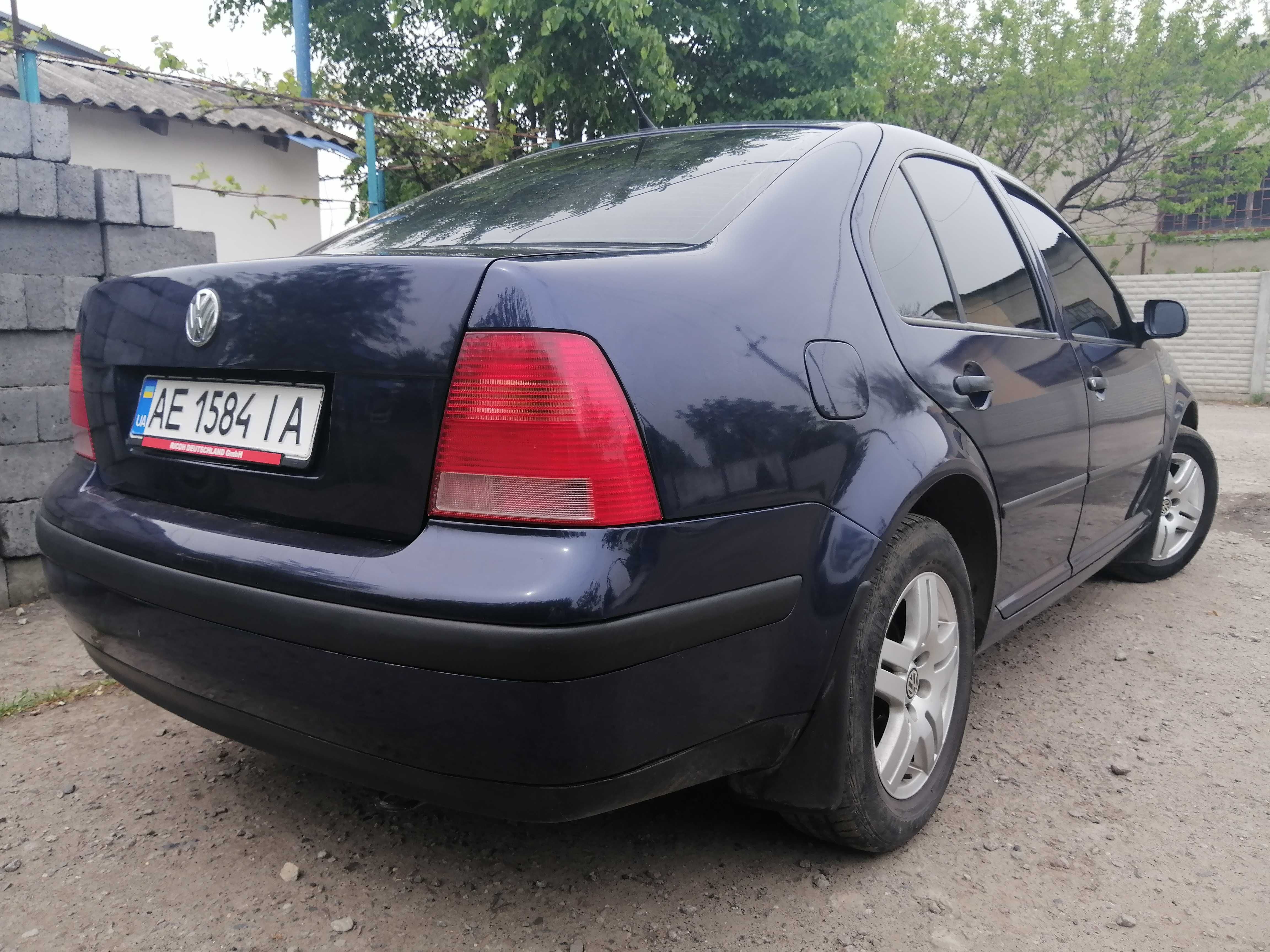 Volkswagen Bora 1.6 AKL