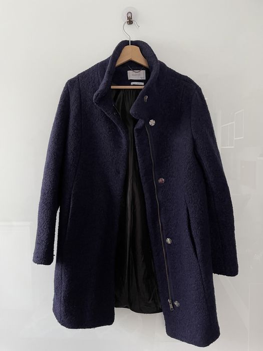 Damski płaszcz z wełną